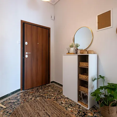 Boho With Balcony Swing Near Center Διαμέρισμα