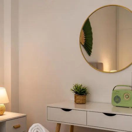 Boho With Balcony Swing Near Center Διαμέρισμα Καλαμάτα