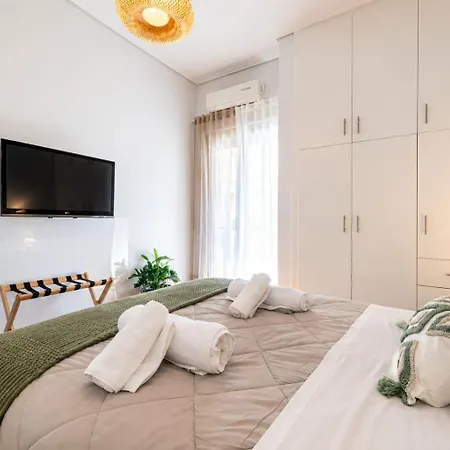 Boho With Balcony Swing Near Center * Καλαμάτα