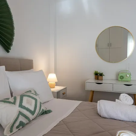 Boho With Balcony Swing Near Center Καλαμάτα